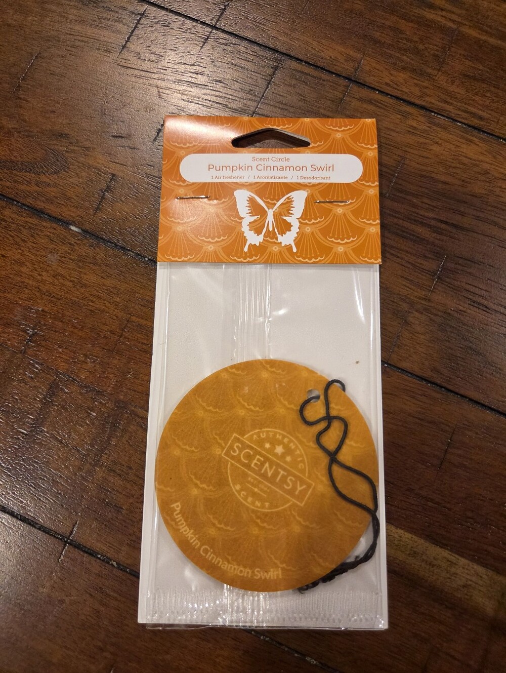 Scentsy Pumpkin Cinnamon Swirl Orange Hanging Scent Circle